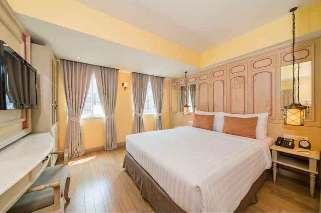 Widino's tweet photo. Ada yg mau traveling ke Bangkok?

Gw punya beberapa wish list hotel di Bangkok yg unik dan kamarnya tematik. Lokasinya juga deket2 stasiun BTS, ratenya ada yg mulai dari 300ribuan/malam.

Silakan di like &amp; bookmark, siapa tau bisa jadi pilihan hotel pas liburan ke Bangkok. https://t.co/pEr8rhcxJB