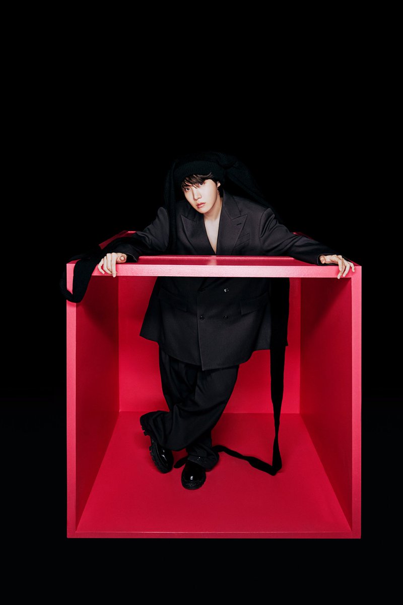 yedaMagno's tweet photo. #JackInTheBox_HopeEdition 
#JHOPE https://t.co/t6LvgGzrKv