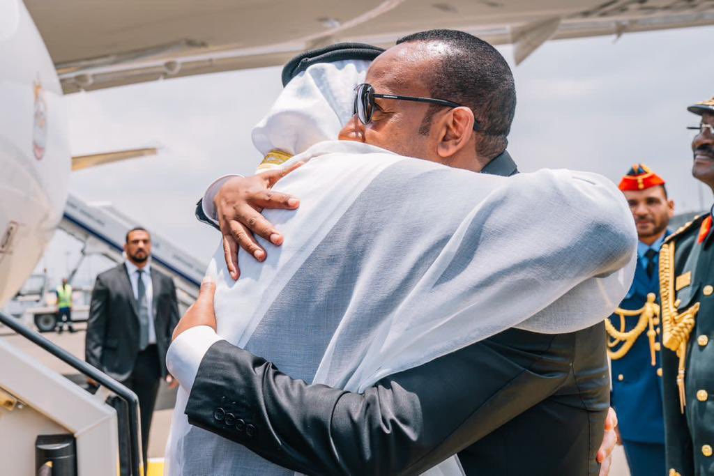 AbiyAhmedAli's tweet photo. I welcome my dear brother and friend His Highness Sheikh @MohamedBinZayed to #Ethiopia. The growing relations between our two countries is rooted in deep mutual respect and a shared vision for mutual progress. We will continue collaborating in pursuit of sustainable development. https://t.co/fl1K5Xs5Xj