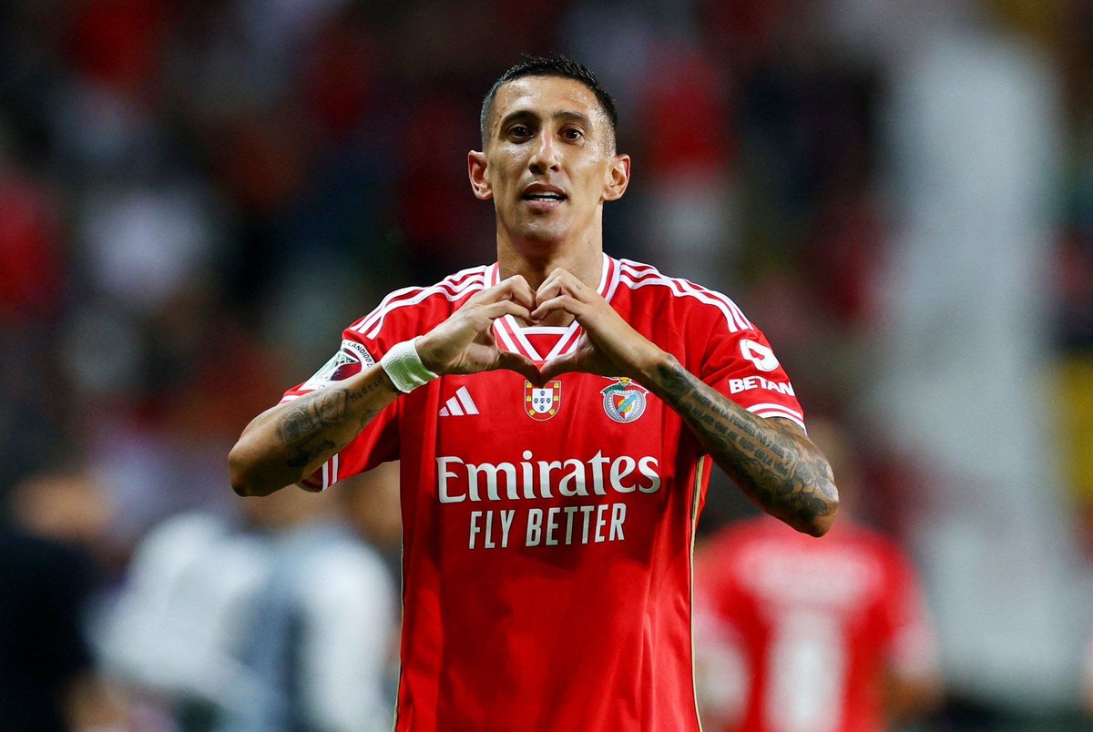 Amanhã é dia de Di Magia voltar a jogar no Estádio da Luz, 13 anos depois 

Tinha 5 anos, agora tenho 18, o tempo voou

Amanhã temos golo de Di Maria🫶