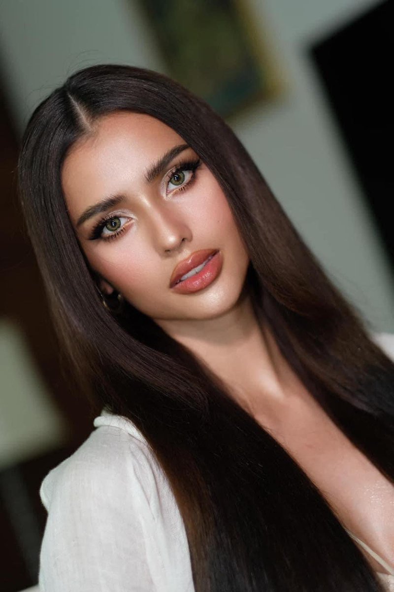 plgherx's tweet photo. สปีชคนมง ครบจบ ปีนี้แอนรับไม้ต่อแอน #MissUniverseThailand2023 https://t.co/8rxx0Cf16J