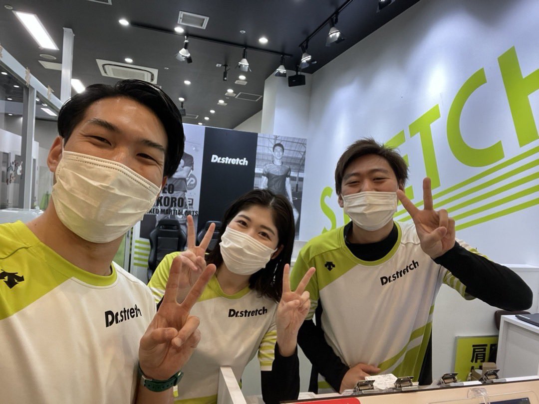qeBQqGo43umESc2's tweet photo. 本日もお疲れ様です！✨
今回は！
尼崎の店長　春田店長の紹介です！

誰かの為に全力を尽くして
一緒に本気で喜んでくれて
本気で悔しがってくれる。
そして、自分の夢も全力で追っかける

MTGでも練習でも、芯をついて話してくれる春田店長です♪
ぜひ、会いに来て���ださい！ https://t.co/XVBmlNIGXo