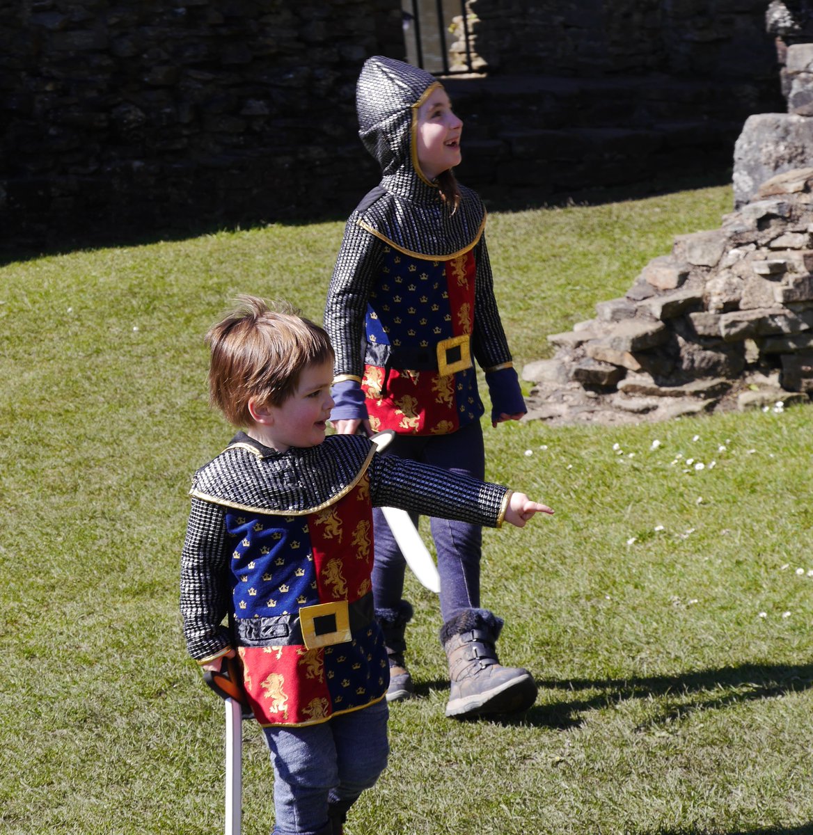 Explore the #medieval March of Wales with the St Thomas Way: a route linking 13 fascinating sites from #Swansea to #Hereford, based on a real medieval #pilgrimage. Travel all the way, or dip in for short walks and days out. thomasway.ac.uk