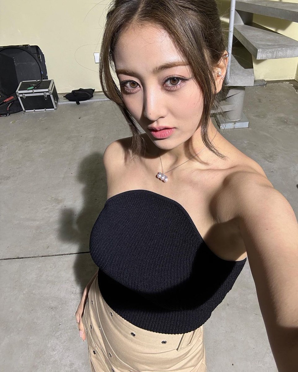 jihhzyo's tweet photo. ️ㅤ 
️ㅤ ️ㅤ️
️ ㅤㅤㅤㅤㅤㅤ https://t.co/zFnXl0eN4f