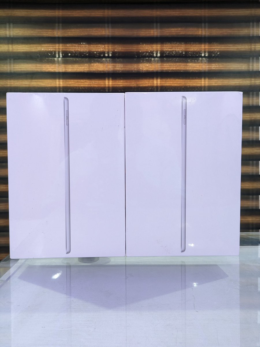 Confidence_MCFC's tweet photo. Brand new iPads for sale

1. iPad 9th Gen 64gb | Wifi Only | Brand new- #270,000

2. iPad 10th Gen 64gb | Wifi + Cellular | Brand new - #520,000

3. IPad 10th Gen 256gb | Wifi Only | Brand new - #570,000

4. IPad Pro 2022 2TB | 12.9" | M2 Chip | Brand new - #1,300,000

Kindly RT https://t.co/jdjmnn0vZX
