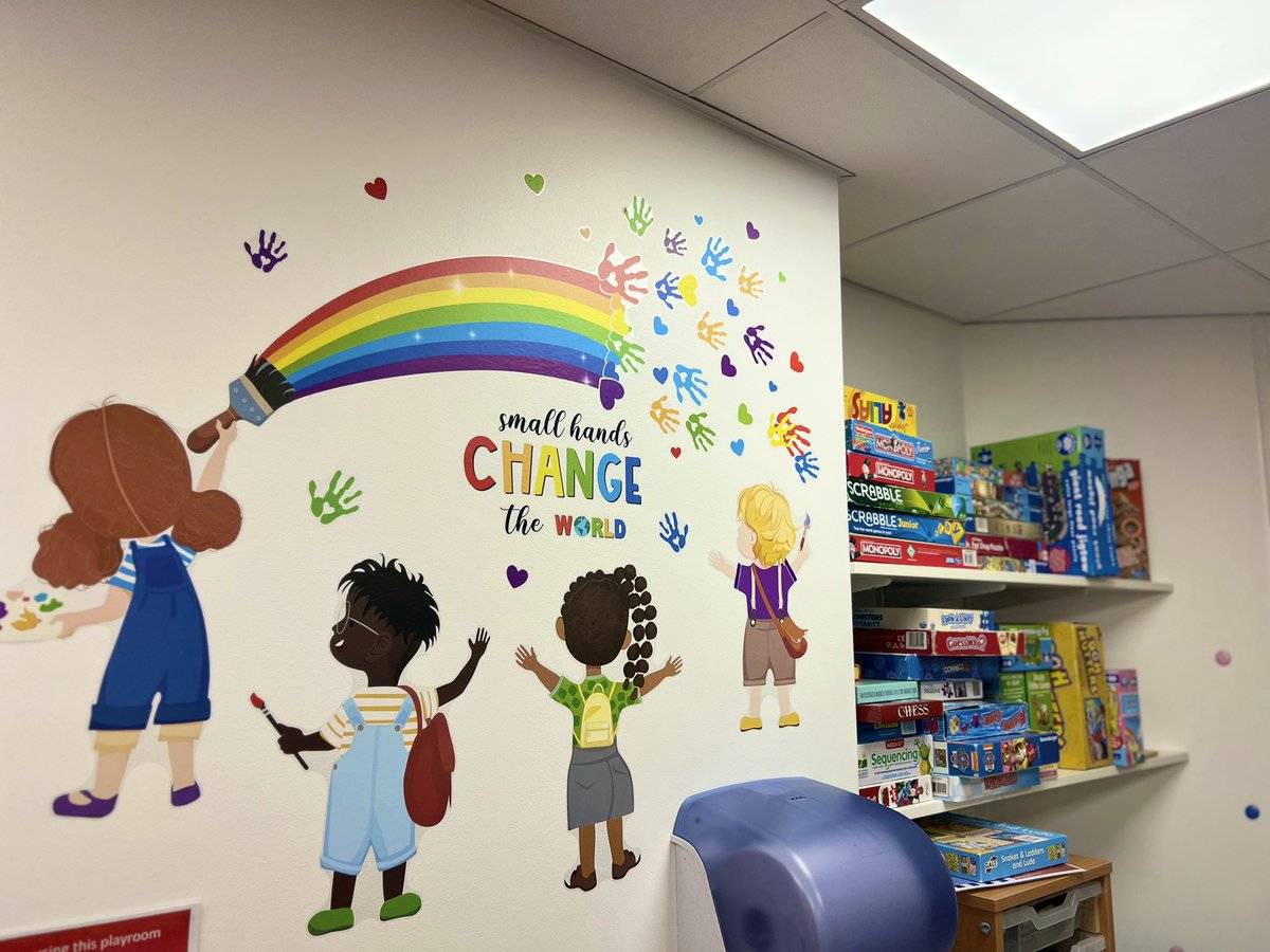 blmkhcacademy's tweet photo. The @BedsHCAcademy team had a brilliant time visiting the Riverbank Ward @bedfordhospital. It was inspiring hearing about the different journeys of the staff working there and the advice they would give to young people interested in a career in Paediatrics. Bring on cohort 4! 👶 https://t.co/mOhs1fKd8E
