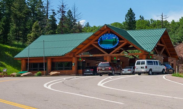 youtu.be/hTmJ5_jDBqY
Pikes Peak drive in a thunderstorm
Shot with <a href="/insta360/">Insta360</a> X3
<a href="/CO_Photo_Mag/">Colorado Photography Magazine</a> #pikespeak #insta360x3 
<a href="/travelchannel/">Trvl Channel</a> #travelvideo 
#solotrip <a href="/PikesPeakSummit/">Pikes Peak Summit</a> #VideoViral #videography