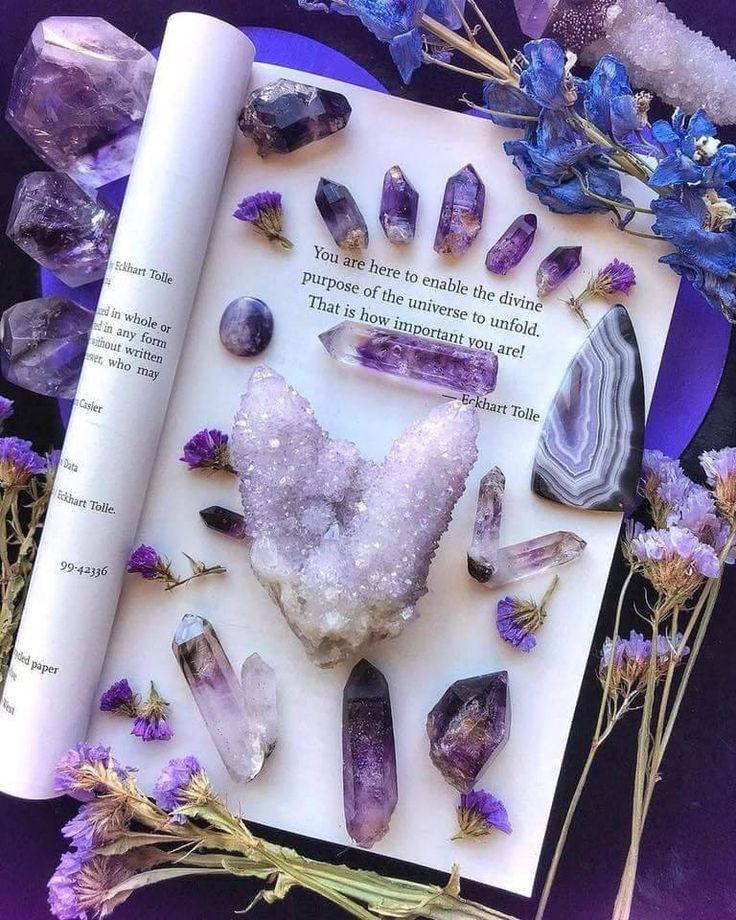placegemss's tweet photo. Add a touch of enchantment to your space with this exquisite Raw Amethyst Crystal Cluster💜✨ Perfect for home decor and a thoughtful gift for her! #AmethystMagic #CrystalHealing #HomeDecorGems #OmShanti #Prabhas #RaghuvaranBtech #DelhiAirport #jihyo #Yogi4K #CaptainMiller #gifts https://t.co/4udW58Gc1J