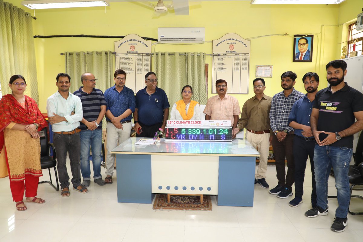CSIR_CDRI's tweet image. @CSIR_CDRI handover a #ClimateClock to @Jnv_India #Piparsand so that the students can we motivated for #ActionForClimateCorrection &amp;amp; #SustainableFuture
@CSIR_IND @IndiaDST @CsirJigyasa 
@DrChetanSolanki @Energy_Swaraj @mnreindia @IPCC_CH  @theclimateclock