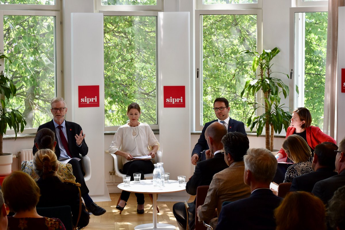 SIPRIorg's tweet photo. On Friday 16 June, SIPRI had the privilege of hosting a visit from Her Royal Highness Crown Princess Victoria and a delegation from the 🇪🇺European Union’s Political and Security Committee (PSC). The PSC is a permanent body within the EU that deals with #security policy.
Read more➡️https://t.co/30MtWeRVhP