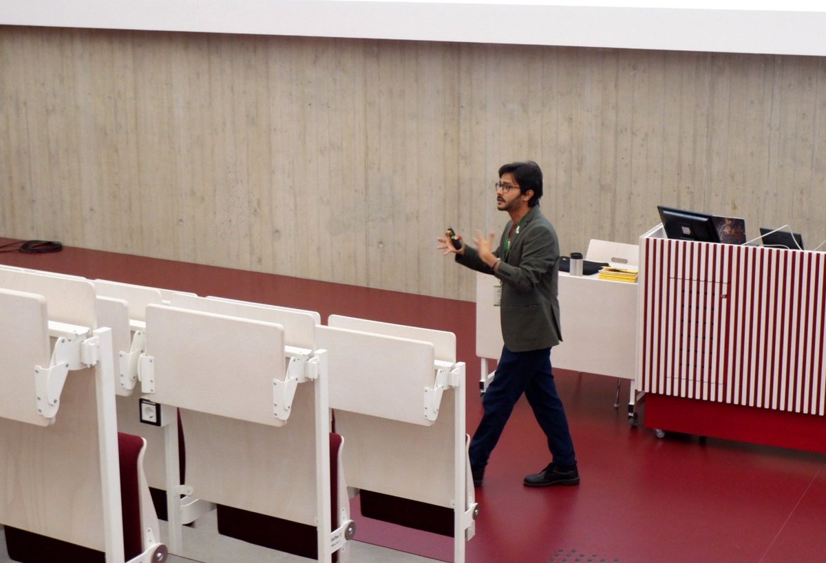 Behaviour 2023 (@2023behaviour) on Twitter photo Delightful plenary talk by Stotra Chakrabarti <a href="/StotraChakraba2/">Stotra Chakrabarti, PhD</a> on lion behaviour and human-nature relationship 🦁 #Beh Delightful plenary talk by Stotra Chakrabarti <a href="/StotraChakraba2/">Stotra Chakrabarti, PhD</a> on lion behaviour and human-nature relationship 🦁 #Beh