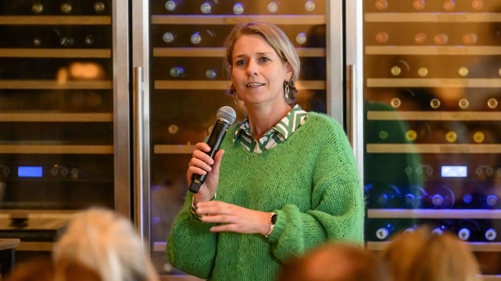 Medianieuwtjes's tweet image. Rennie Rijpma over #SameDream: empowerment in de sport dlvr.it/StpwPh