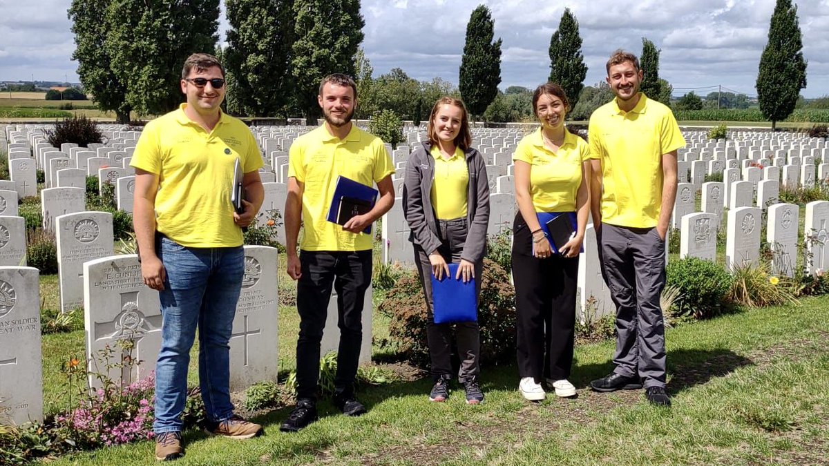 CWGC's tweet photo. It's time to say farewell to this year's first wave of our friendly guides at Thiepval 🇫🇷 and Tyne Cot 🇧🇪. Thank you for helping our guests get the most out of their visits, and we wish you all the best in the future. 

#CWGFoundationFriday https://t.co/lpvwolDD5W