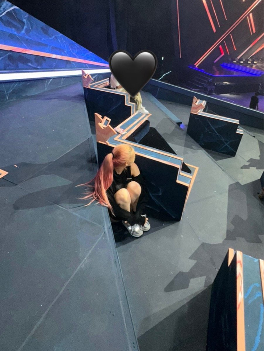 H1KEY_PICS's tweet photo. [📷] h1-key first b.stage updates

#H1KEY #하이키 https://t.co/fXHF7Gh0KS
