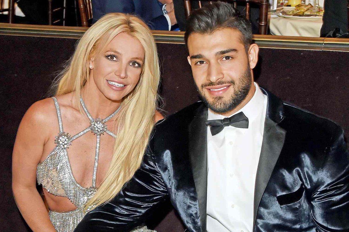 PopBase's tweet photo. Britney Spears and Sam Asghari’s prenup leaves him with no payout for their divorce and also precludes him from getting spousal support, TMZ reports. https://t.co/MtFf3zfLwU
