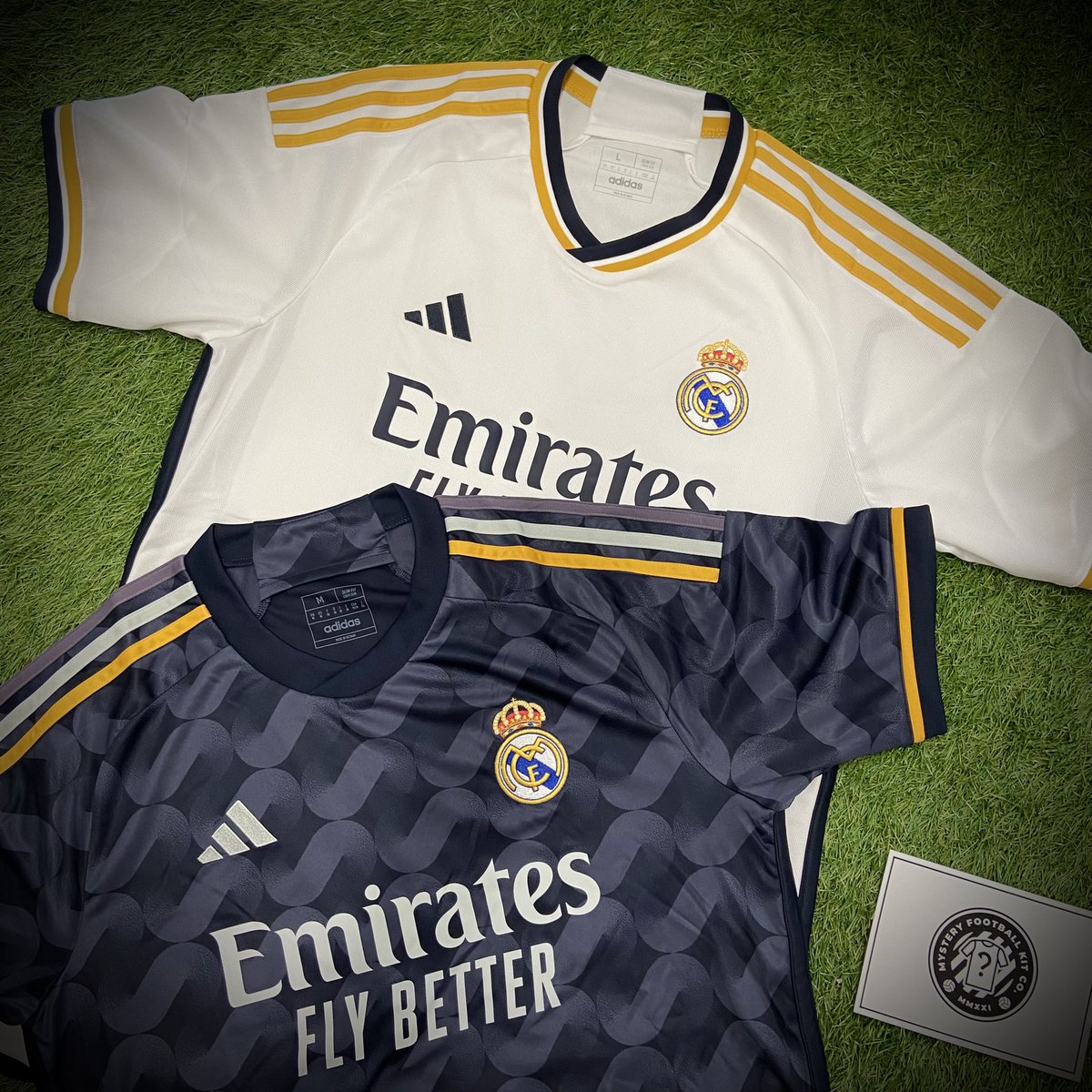 MysteryFootyco's tweet photo. Giveaway 🚨

If Leeds United score a goal against WBA tonight we’ll give away a mystery shirt 👕 

To Enter- 

Repost this ♻️

Follow us ⭐️

Good luck 🤞 https://t.co/BXzeaofLeF