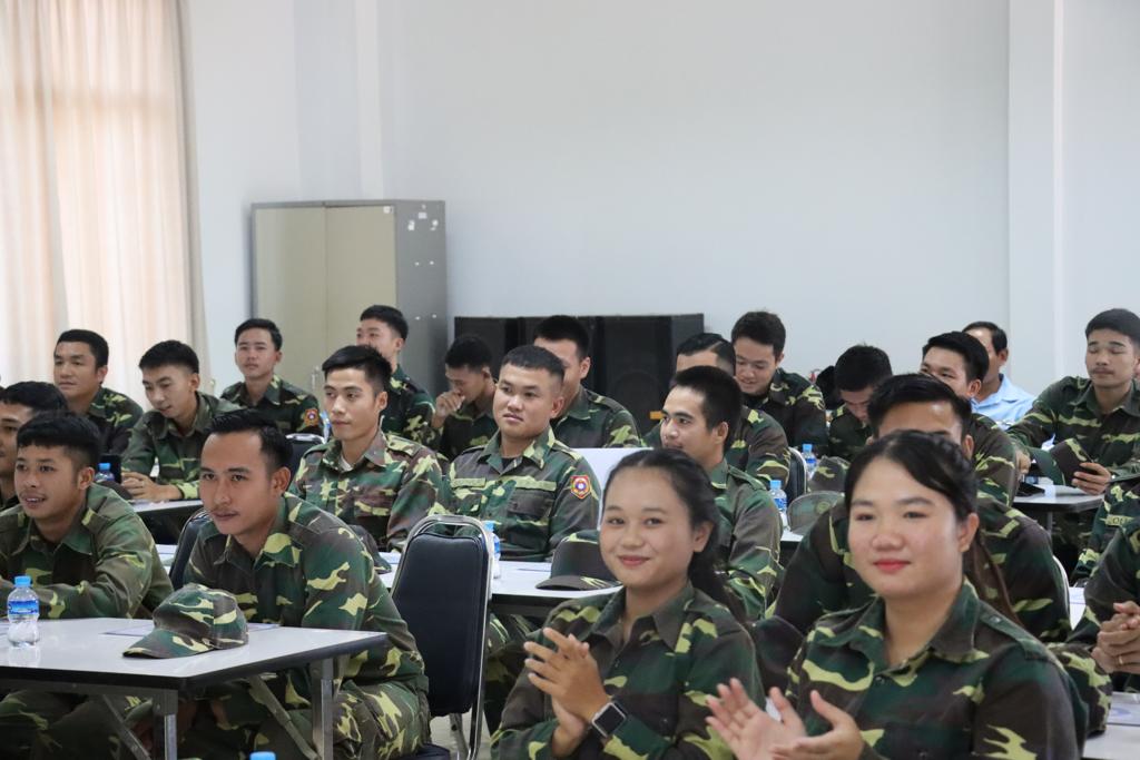 UNDPLaoPDR's tweet photo. 62 trainees from the Humanitarian Demining Teams of the Lao People’s Army #Unit58 completed the training for Explosive Ordnance Disposal Level 1 🎉

W/support of @KoreanEmbLaos, @UNDPLaoPDR will continue to spprt strengthening national capacity for #sustainable #Mineaction in 🇱🇦 https://t.co/aMYG0DmCeV