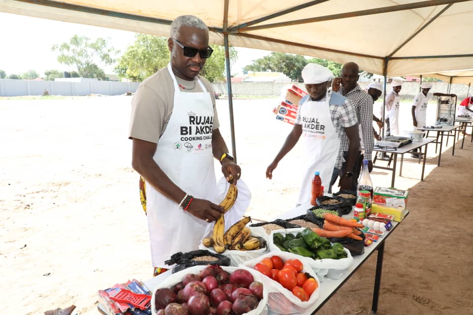 OlajideDemola's tweet photo. "Patience can cook even rocks". We are patiently awaiting the output of the #RujalBiAkder cooking challenge; lots of fun and swag! #Genderequality  #Musharaka4Tanmiya @UNFPASouthSudan https://t.co/YTTiEEufrP