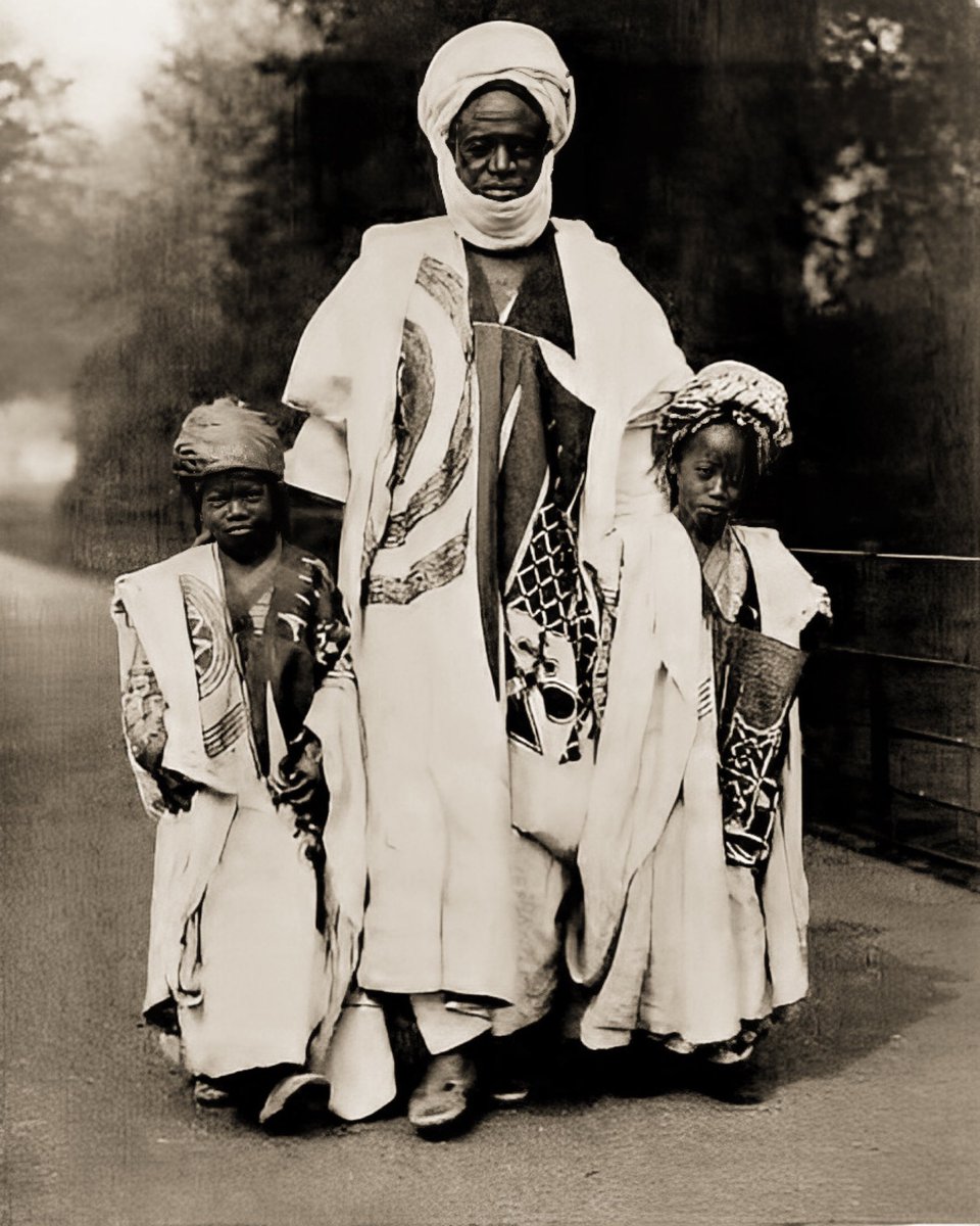 TudunTsira's tweet photo. Emir of Katsina at Hyde Park London, 1911. https://t.co/q8boSswuDO