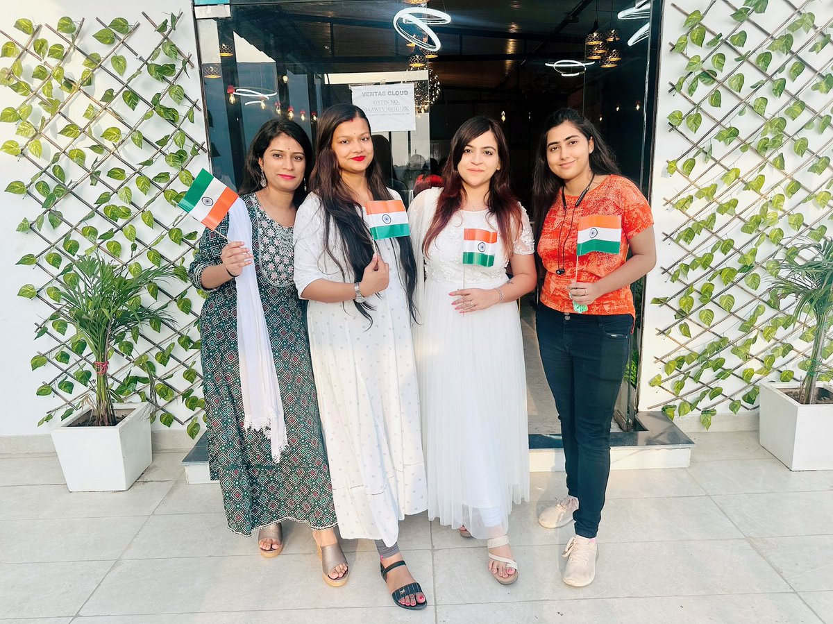 Divya Chauhan (Divs) tweet media