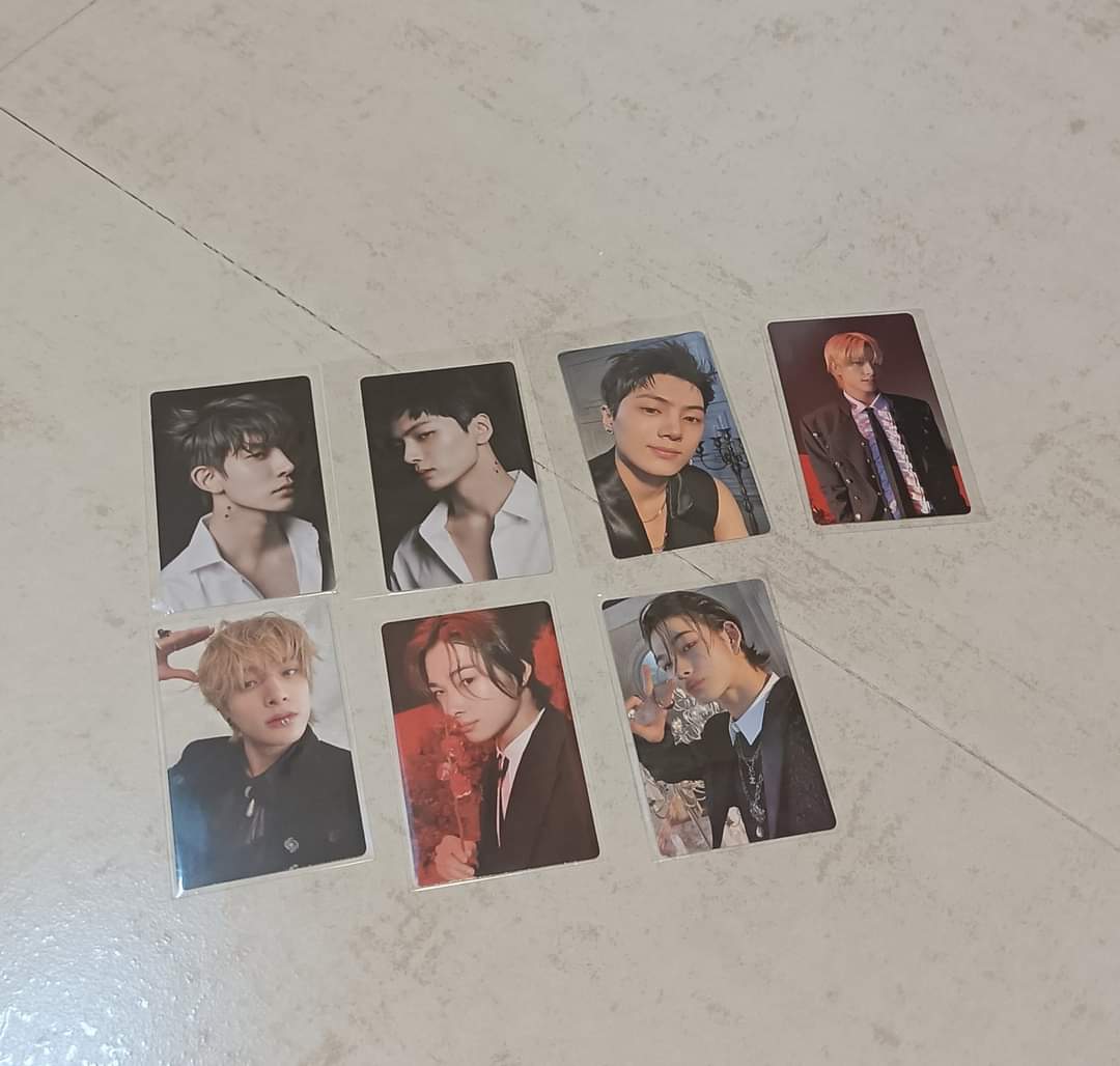 JELLIESC4RTT's tweet photo. wts | lfb | ph

enhypen heeseung jay jake ni-ki db dark blood pc pcs

650 php set + sf

sold as set, no tingi

MOP: gcash
MOD: sco
payo

# ehypen heeseung jay jake ni-ki db dark blood album photocard pob https://t.co/zh03I57der