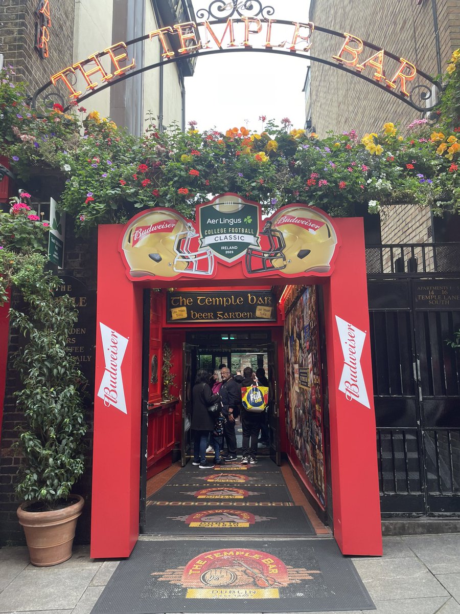 The Temple Bar Pub (@thetemplebarpub) on Twitter photo Everything is set and ready for the welcome of <a href="/NDFootball/">Notre Dame Football</a> & <a href="/NavyFB/">Navy Football</a> let’s goooo 🏈
.
#CollegeFootball #NotreDame #Navy #TempleBar #Thetemplebarpub Everything is set and ready for the welcome of <a href="/NDFootball/">Notre Dame Football</a> & <a href="/NavyFB/">Navy Football</a> let’s goooo 🏈
.
#CollegeFootball #NotreDame #Navy #TempleBar #Thetemplebarpub