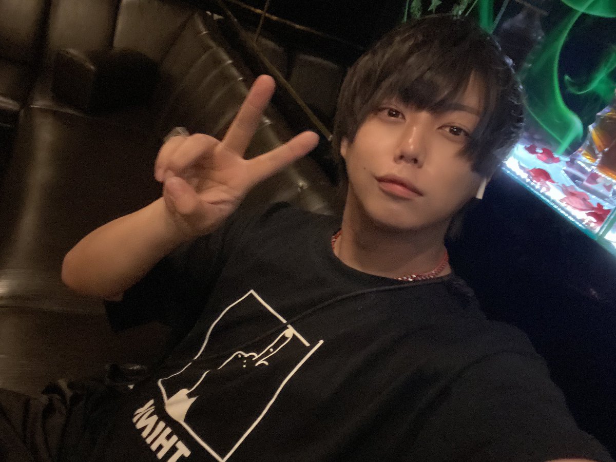 agumonsinnka's tweet photo. 襟足と金髪を捨ててきました https://t.co/QvQ8GPGJf5