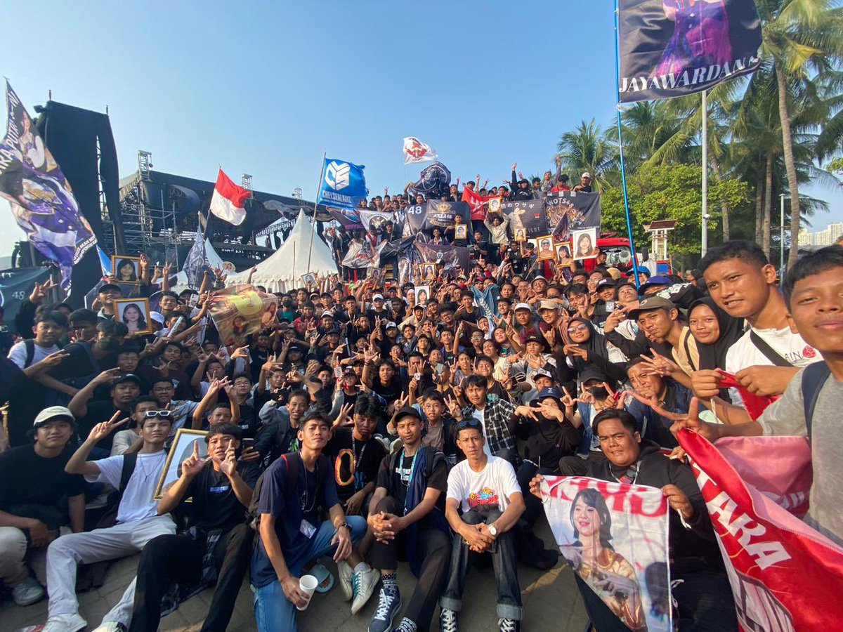 FJKT48Everyone's tweet photo. terimakasih yang sudah hadir di acara konser 17an indosiar, see u next event all
@BKS48Cikarang @Fjkt48Tangsel @Wota48Student https://t.co/HD7orlUFpG
