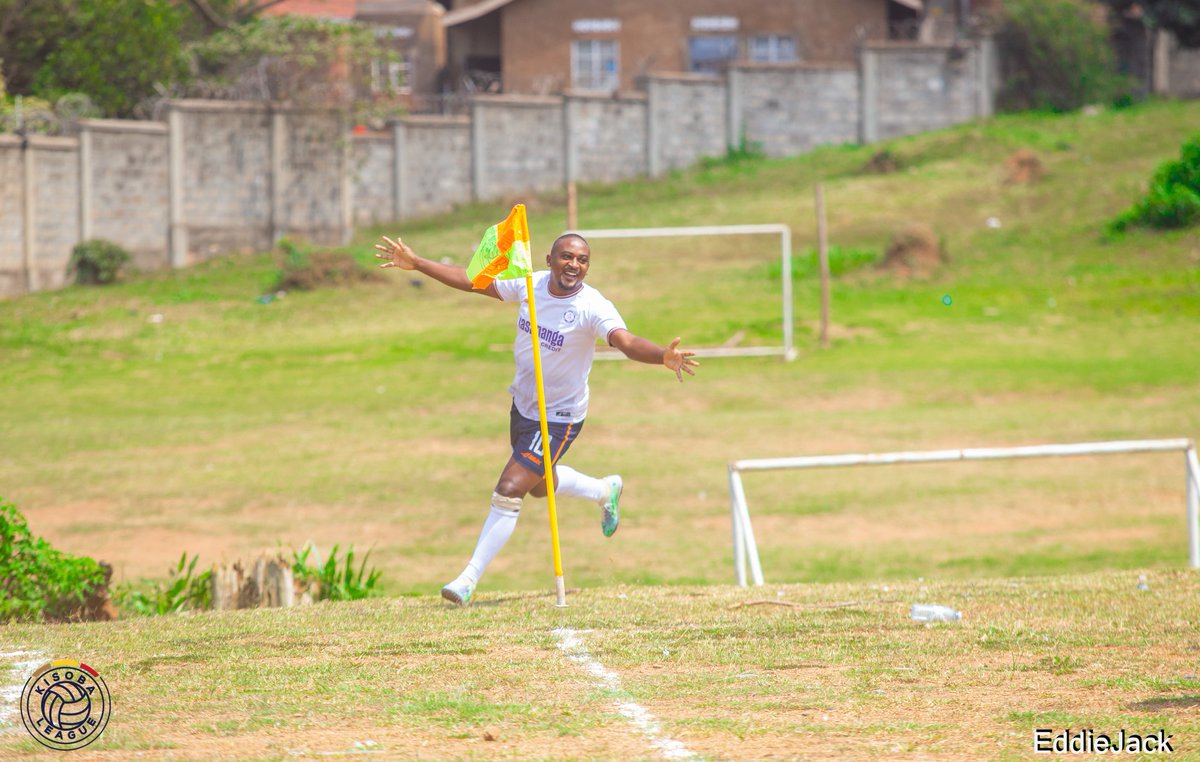 KasanangaK01's tweet image. This is a very short story as told to @valiantsk10 during MD9 of the @KISOBALeague. 

We are Kasanaga and we are #TogetherAlways. 
#tuzebwera 

📸
@EddieJackArt