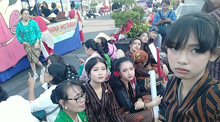 OSISSMAWW's tweet photo. bete banget dari tadi gak jln jln https://t.co/s0te2GnBbX