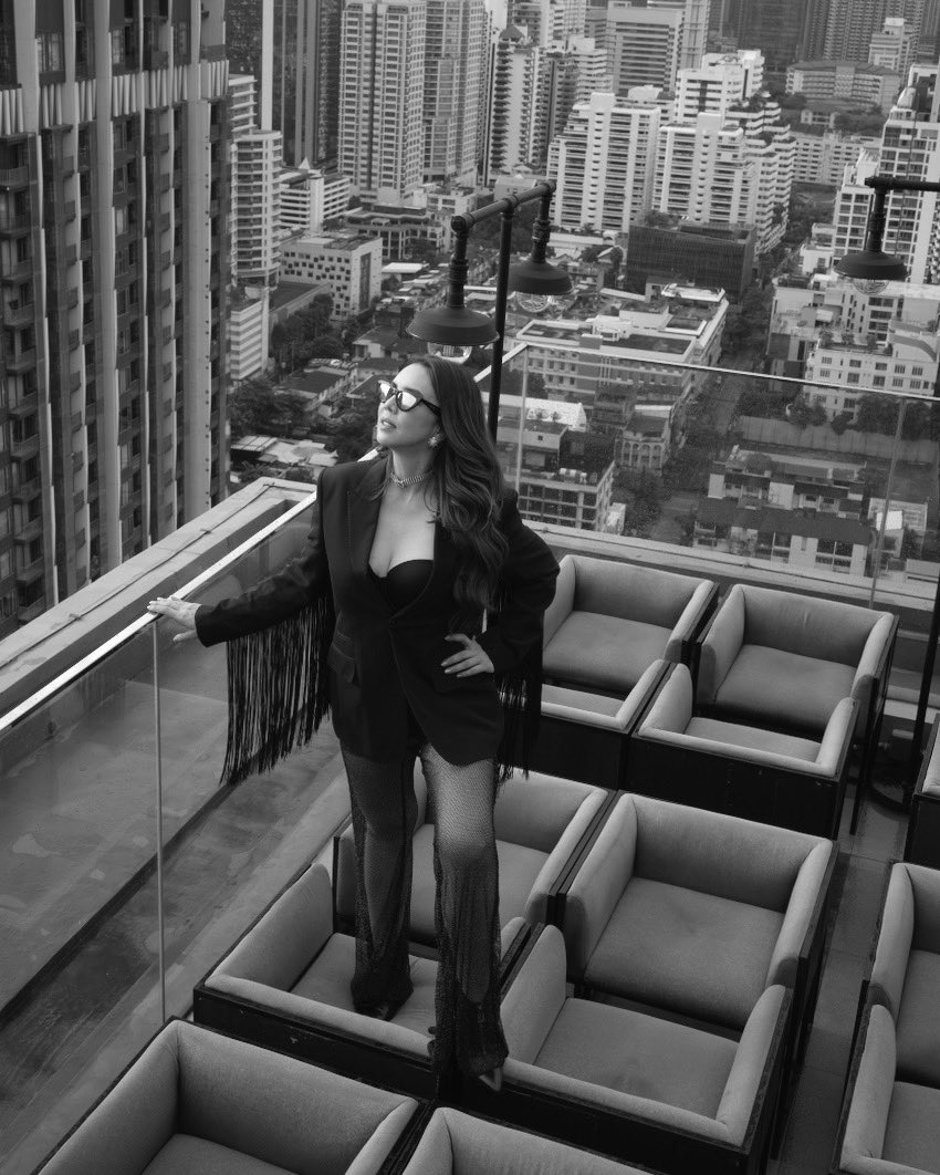 Jinnawa25102419's tweet photo. Sexy black 🥷👑

#ChristinaAguilar
#NINJAperfection https://t.co/l7FBRQbIKI