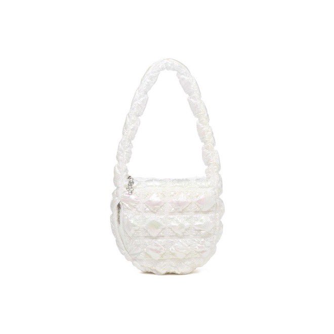 พร้อมส่ง Carlyn Hologram
Soft M 3,300 ส่งฟรี
 
ใครสนใจทัก dm นะคะ
#รับหิ้วเกาหลี #carlyn