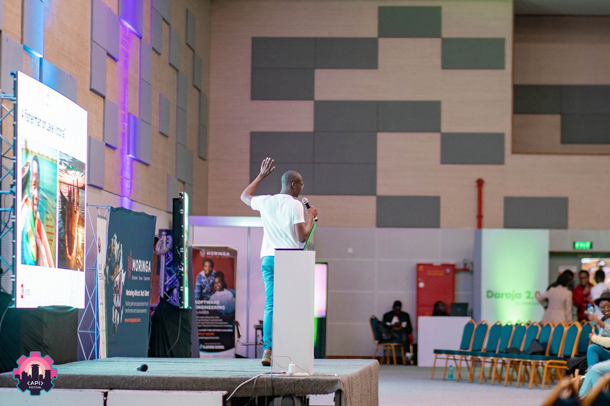 grctutu's tweet image. A session on Diffusion Models with KerasCV APIs with  @Ngesa254 
#APIFest  
#APIFestivalsKE