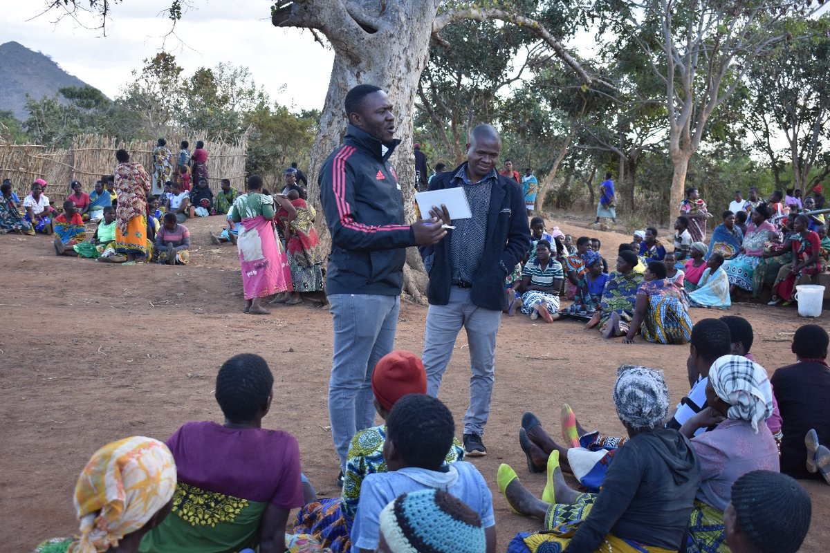 VaccinActionNet's tweet photo. Empowering our community: VAN team members delivering a health talk, spreading awareness about Covid-19. Together, we can make a difference!

 #COVID19Awareness #CommunityHealth
#getvaccinatedandboosted
#vaccineswork
#VaccineActionNetworkProject https://t.co/BW46nI5T2l