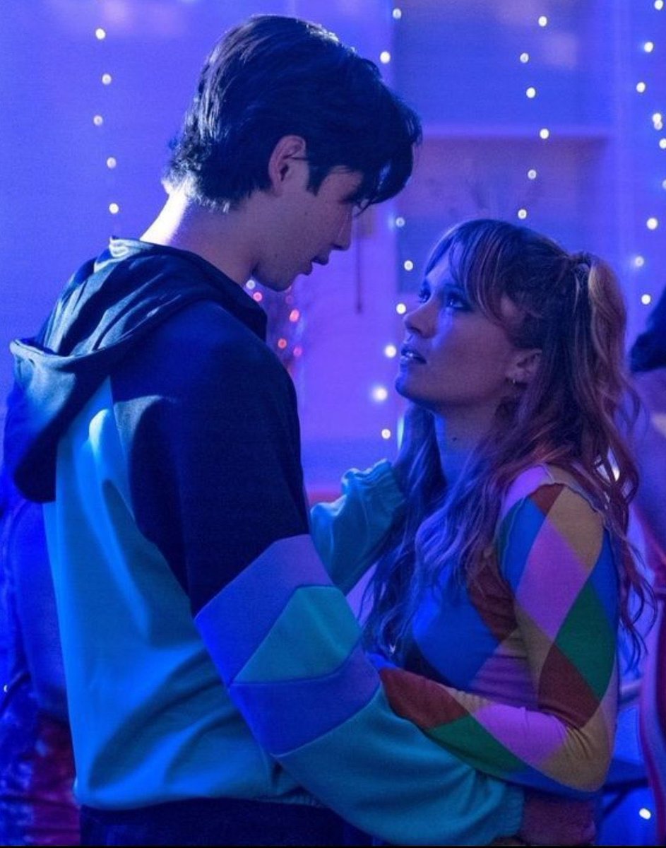 _midnightr4in_'s tweet photo. who saved this season and why steven and taylor?
#TheSummerITurnedPretty https://t.co/LcaTzb8MRO