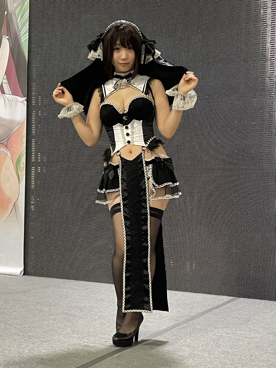 FBall507's tweet photo. 終於見到本人了 超級可愛

#伊織もえ https://t.co/dDqBOZLLTy