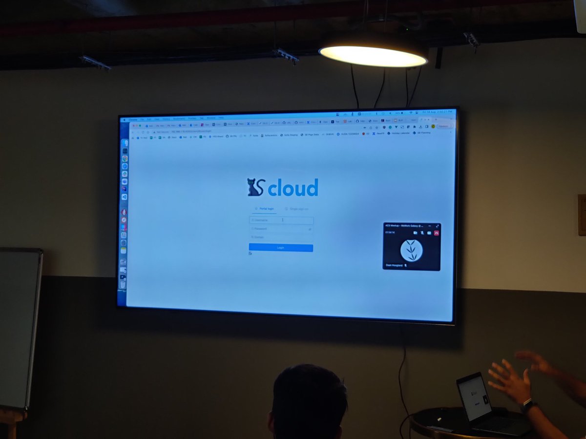 ShwStppr's tweet image. .@RohitYadavCloud flaunting his #CloudStack powered home lab at #CloudStackIndiaUserGroup2023 #csiug
Not the best posture though 😁