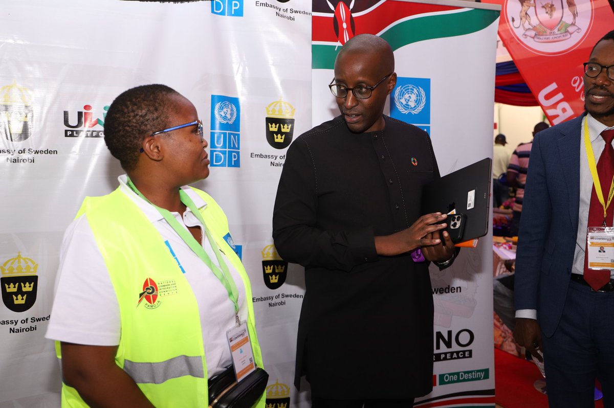NCIC_Kenya's tweet photo. @UNDPKenya Resident representative in Kenya Mr. Anthony Ngororano has this afternoon passed by the @Uwiano_Peace booth to interact with the team on some of the key issues  being raised by visitors regarding perception on the platform, areas of implementation and future engagements. #letpeacewin #Amanikwaground #DevolutionConference2023
@UNDPKenya 
@SwedeninKE
@unwomenkenya 
@Uwiano_Peace 
@InteriorKE 
@irck_info 
@sricKenya 
@pfps_kenya 
@PeaceNet_Kenya 
@MathengeMartha 
@mmashologu1 
@Devolution_254 
@AmaniPamoja 
@NSCpeace