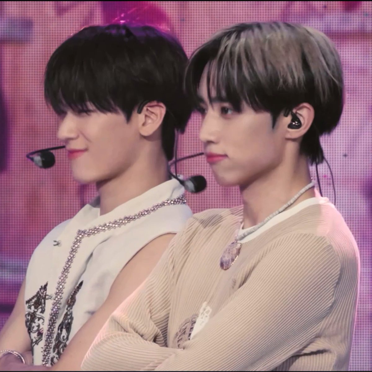 mood_clip's tweet photo. 둘이 너무 귀여운 거 아니야?

◠  ̫ ◠      ⚈  ̫ ⚈ https://t.co/4d2J9KYtq2