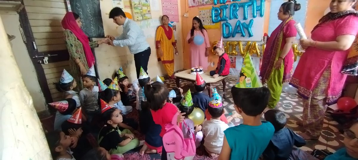 વડોદરા મહાનગરપાલિકા  આઇસીડીએસ સંચાલિત ઘટક ૦૧ ના આંગણવાડી કેન્દ્ર જ્યુબિલિબાગ ૦૫ માં બાળકના જન્મ દિવસની ઉજવણી કરવામાં આવેલ.