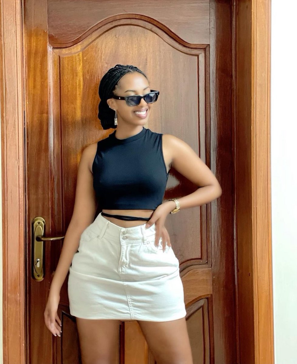 kshkeed's tweet photo. Mlisema mimi ni scout then mnanibebea leo no tags 😂😂😂🏷️ https://t.co/Zx2iIE9ISM