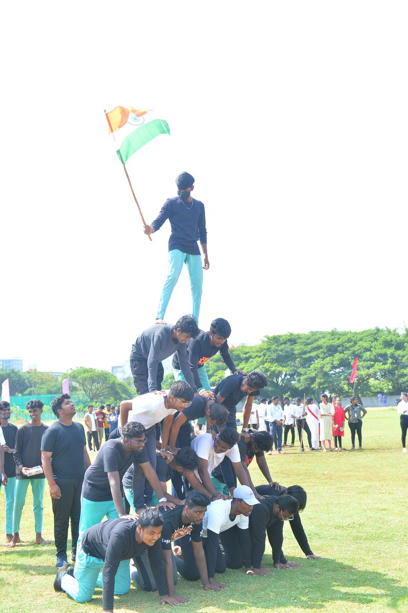 VC_SIMATS's tweet image. Independence Day 2023 celebrations: Spirit of Patriotism
Sportive, mesmerizing, and yet most adventurous formations by our students and faculty