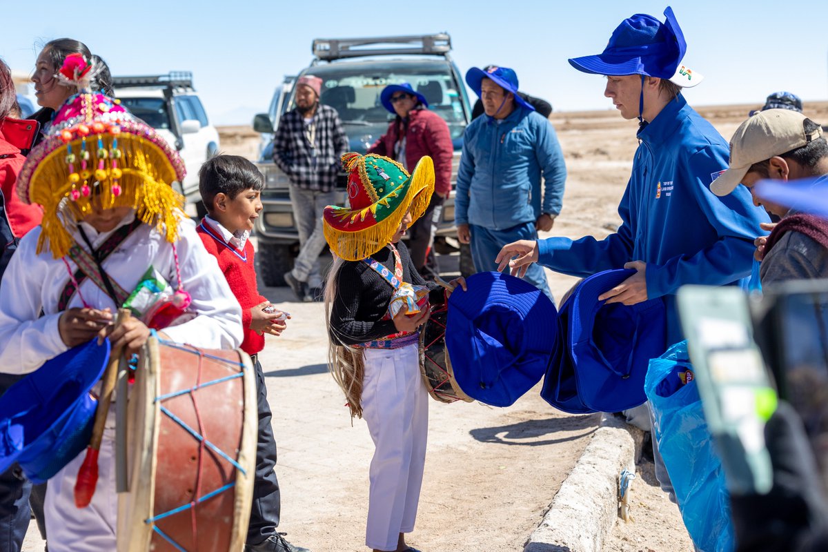 FIM_live's tweet photo. ๐ง๐ด Amazing welcome for riders in Tomave, Potosi ๐
Read more ๐ https://t.co/l25hnWnZ2J
#FIM | #FIMfamily |ย #Speedtrials |ย #Potosi |ย #LandSpeed |ย #Bolivia https://t.co/G9NReLQotd