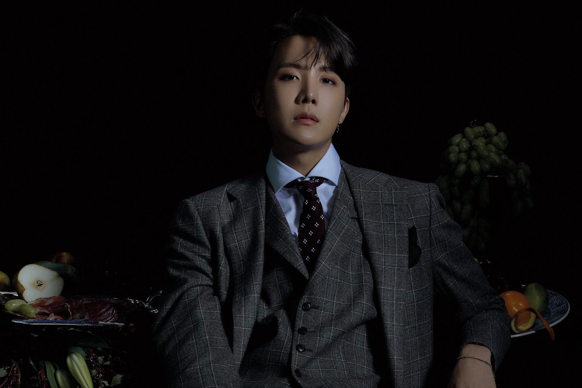 #JHOPE is officially a million seller as a soloist!