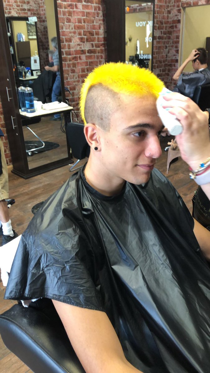 Hola mi amigo, hace 5 años <a href="/iAmJPey/">iAmJP</a> 🤣🟡