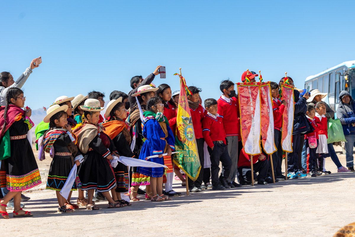 FIM_live's tweet photo. ๐ง๐ด Amazing welcome for riders in Tomave, Potosi ๐
Read more ๐ https://t.co/l25hnWnZ2J
#FIM | #FIMfamily |ย #Speedtrials |ย #Potosi |ย #LandSpeed |ย #Bolivia https://t.co/G9NReLQotd