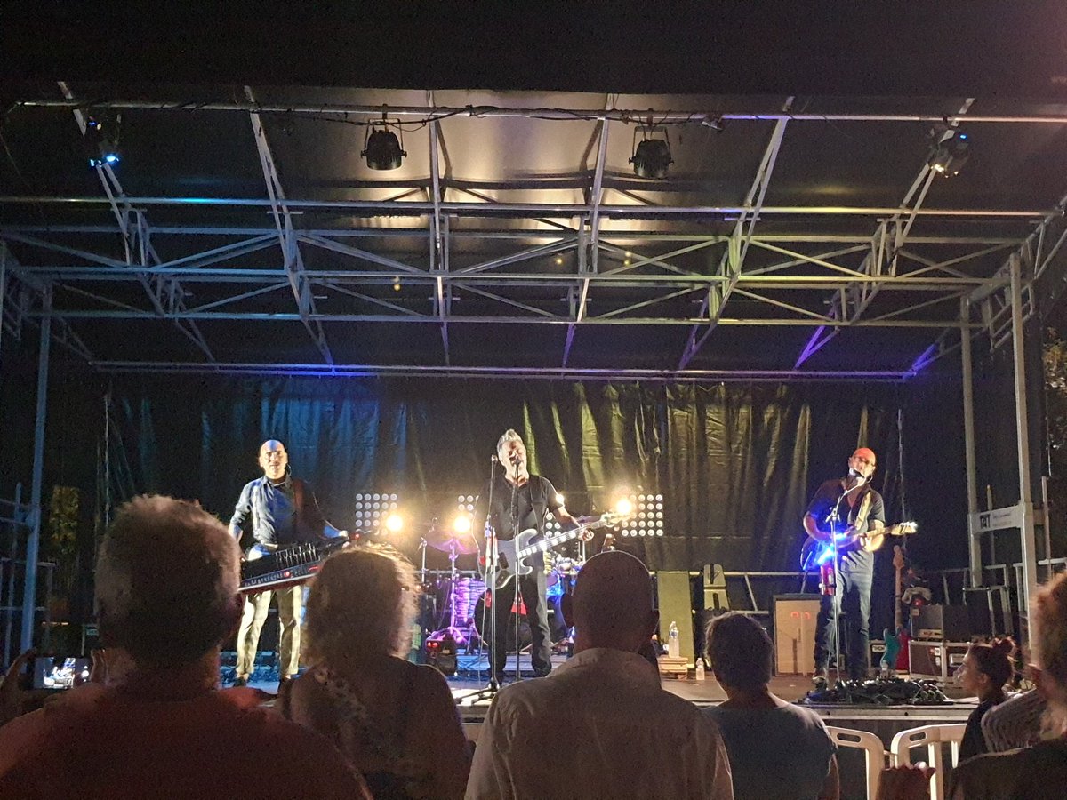 Davidnegre33's tweet photo. Quelques clichés du concert de Doozy hier soir à Soulac sur mer (33). Merci aux musiciens, à la Mairie de Soulac et au public présent.
#concert #poprock #evenementiel #prestation #musique https://t.co/5N3d6gU7VC