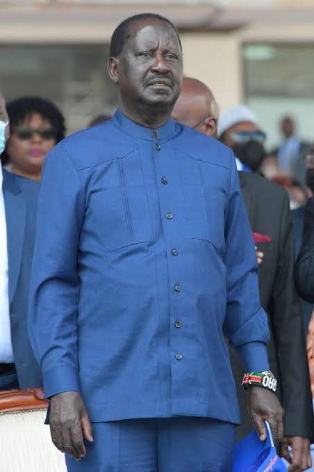 Let's settle this

Who is the king of KAUNDA SUITS?

LIKES ❤️ for WILLIAM RUTO 

RETWEETS 🔂 for RAILA ODINGA 

Shut Up Meg Whitman Kaunda Danstan Omari