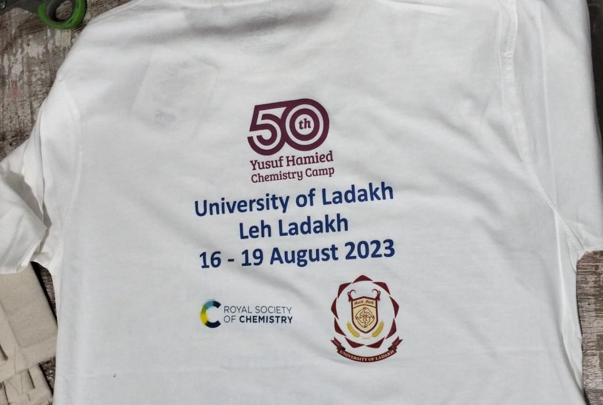 We're celebrating our 50th Yusuf Hamied Chemistry Camp in #India this week, hosted by @ULadakh, Leh Campus. 70 Grade IX students from 26 schools have been warmly welcomed by Honourable Vice-Chancellor Professor S K Mehta. Read more ➡ rsc.li/3KMkYjj