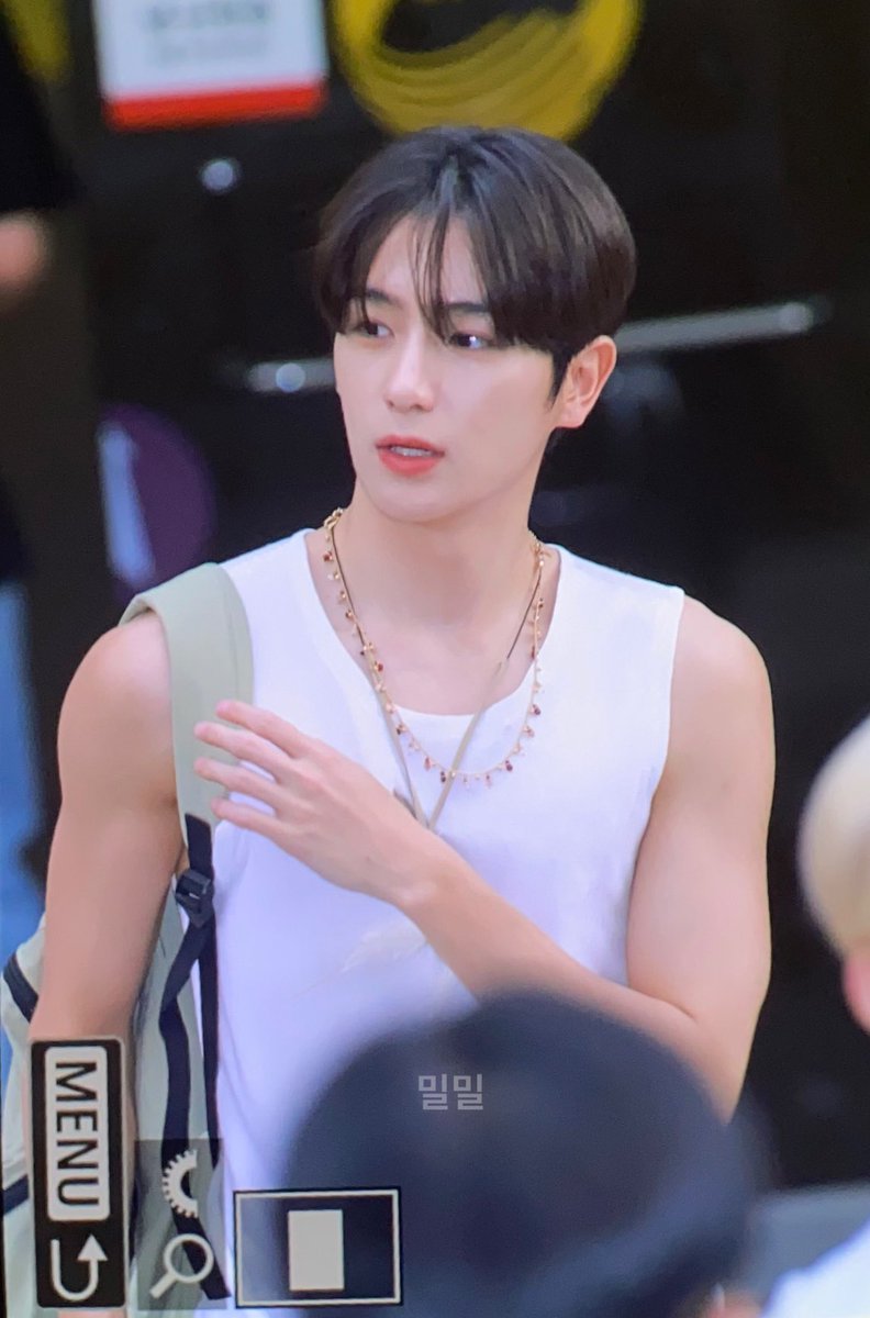 hypnotize tweet media